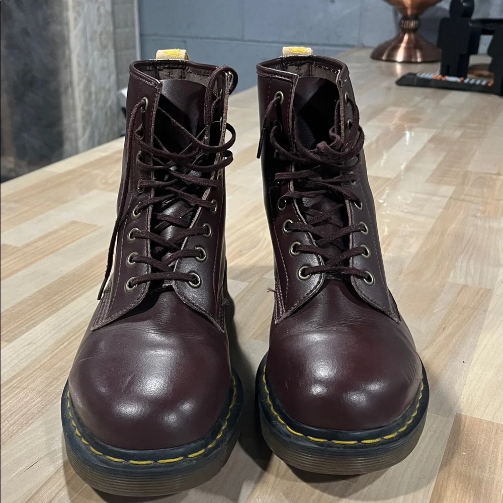 Dr‎ Martens Burgundy Lace-Up Boots burgandy cherry red Crazy Horse men’s size 10